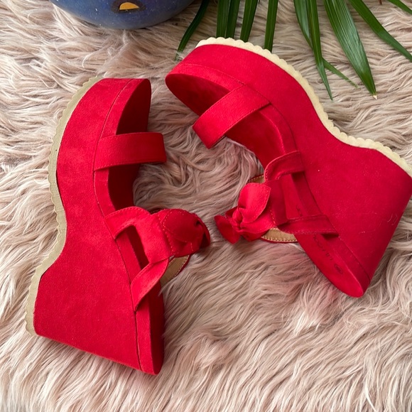 ๐ฅ Red Wedges ๐ฅ - Picture 6 of 9